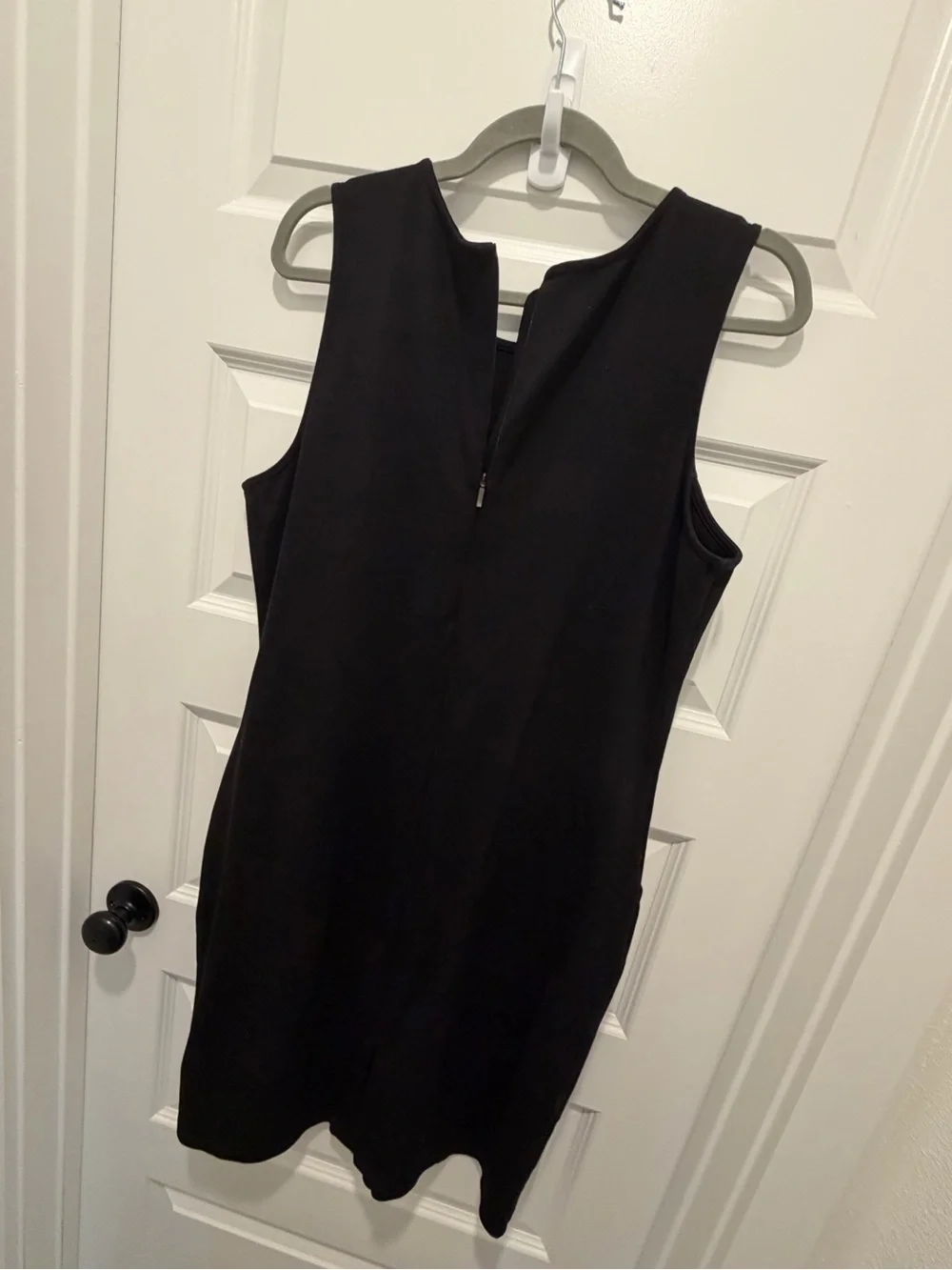 Classic wardrobe staple: Women's Black Sleeveless Sheath Dress - Picture 4 of 5